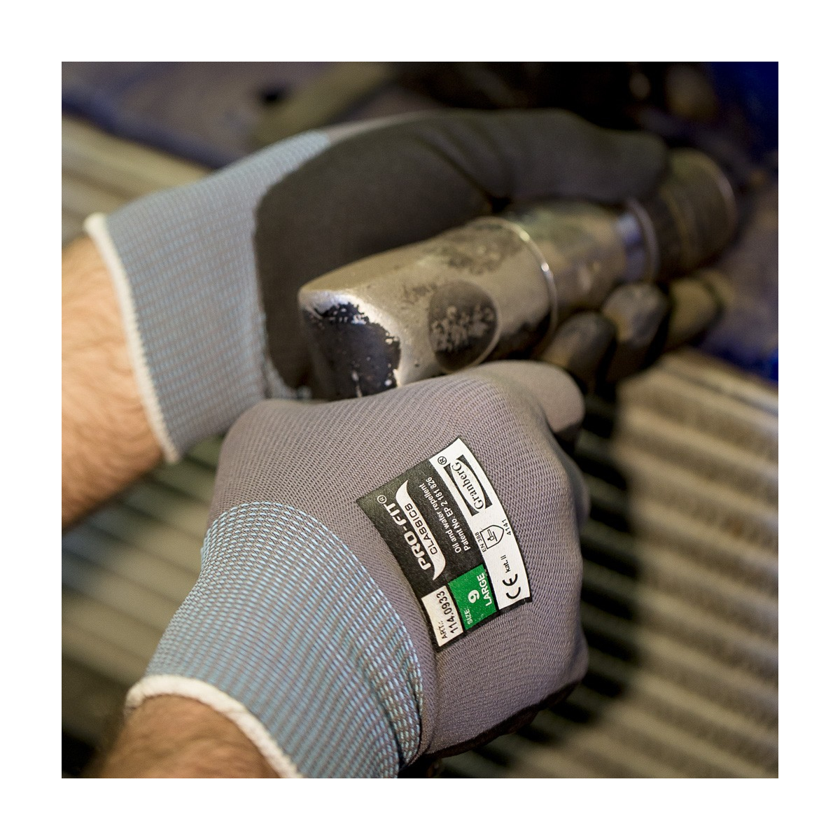 触摸屏兼容组装手套 Powerfit®,经 Oeko-Tex® 100 认证,12 双