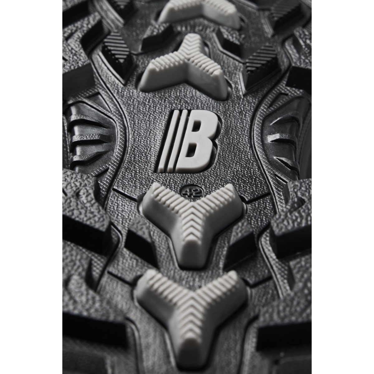 2496 STORM 冬季靴 S7S 防水