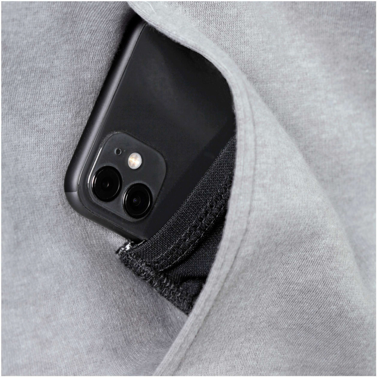 Force® 宽松轻便运动衫