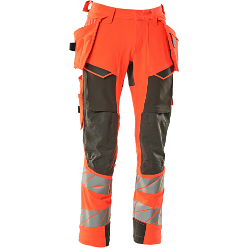 带枪套口袋的裤子